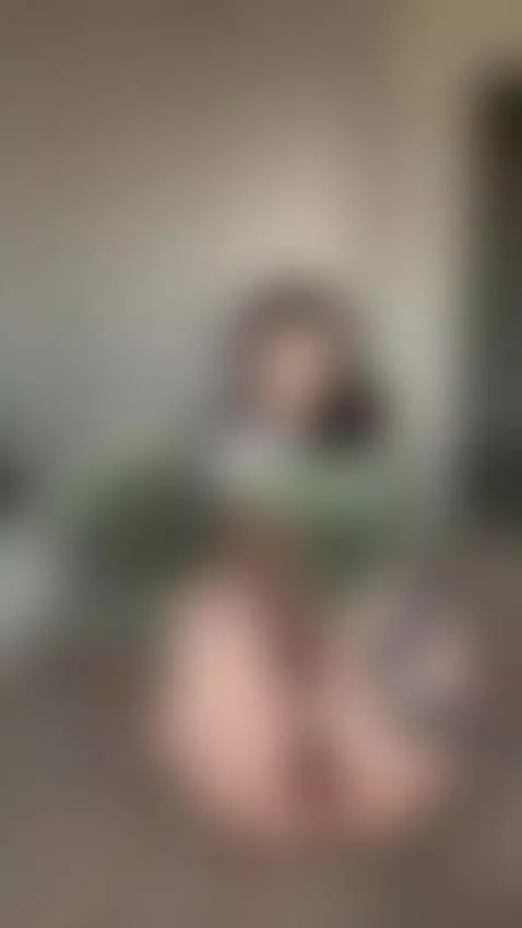 Don’t think you can resist me… I already own your attention by jadiexbaddie