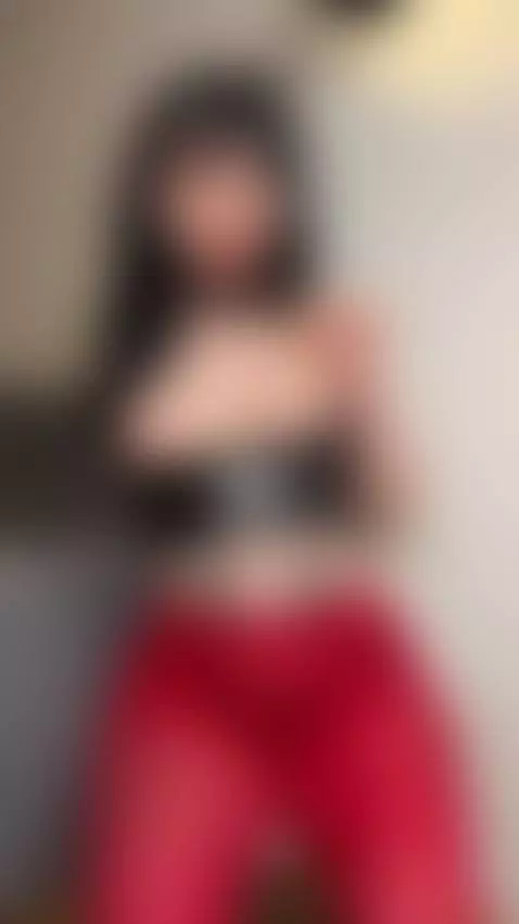 I might’ve done something a little naughty… wanna come close... by jadiexbaddie