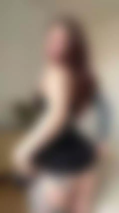 On my knees, aching by jadiexbaddie