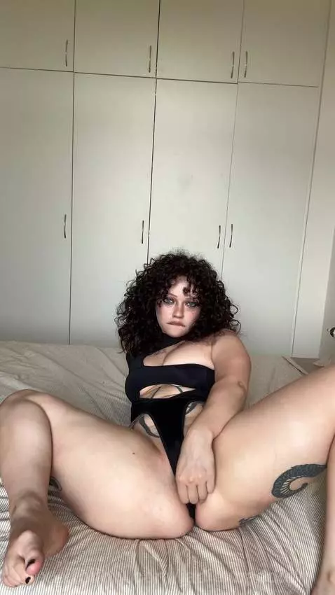 I’m shy, but I want to show you everything tonight by jadiexbaddie