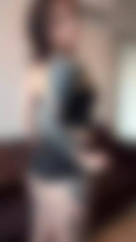 I’m here waiting, ready to give you my sweetest self by jadiexbaddie