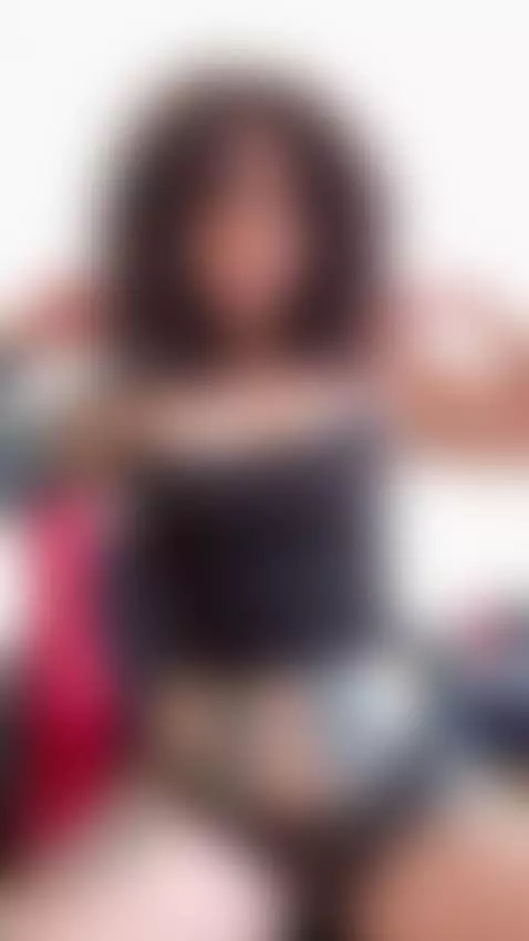 You make me blush, you make me needy—don’t leave me hanging by jadiexbaddie