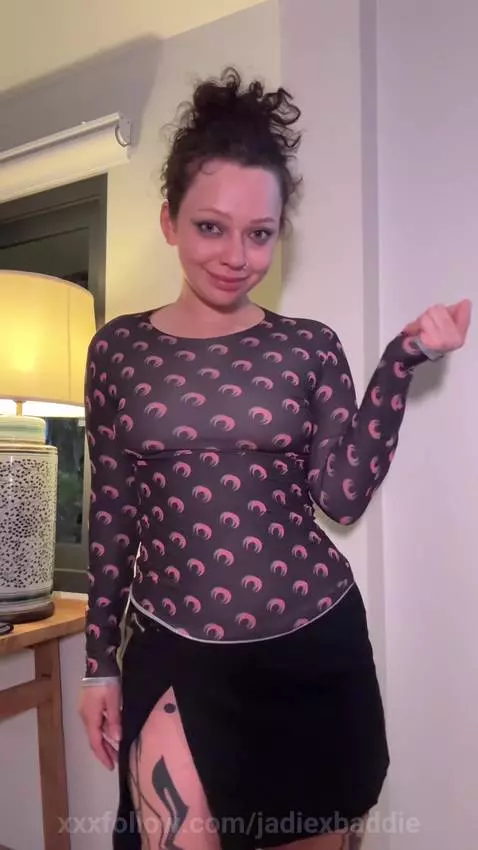 Look at me, I’m yours tonight by jadiexbaddie