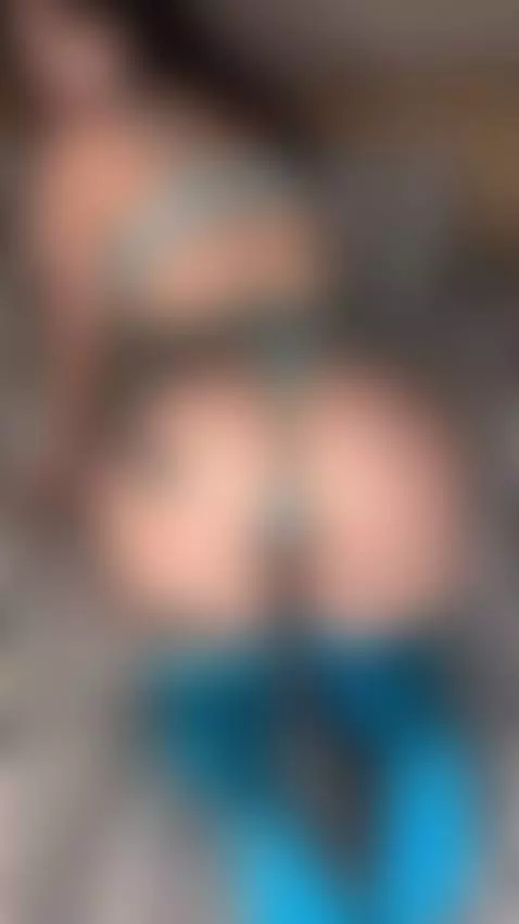 You’re not leaving, right? by jadiexbaddie