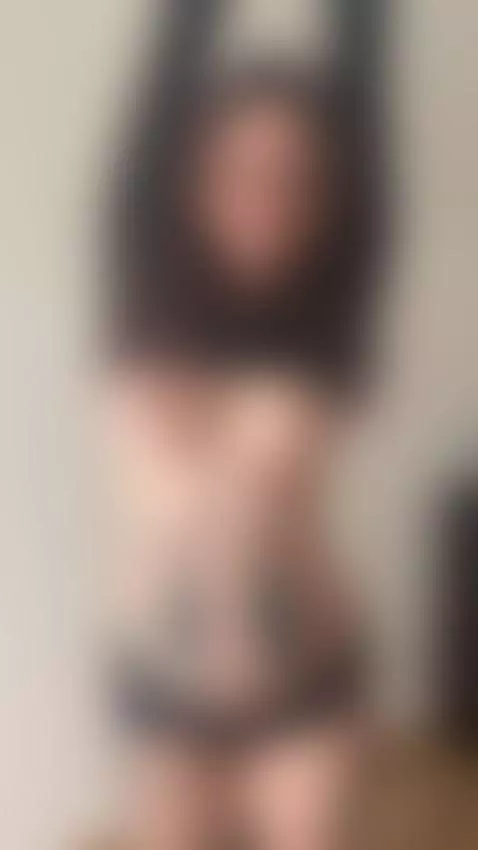 Teeny shaking sweet boobies by jadiexbaddie