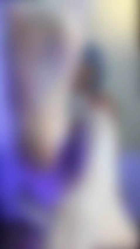 Thick thighs spread wide on the chair 💗 by jadiexbaddie