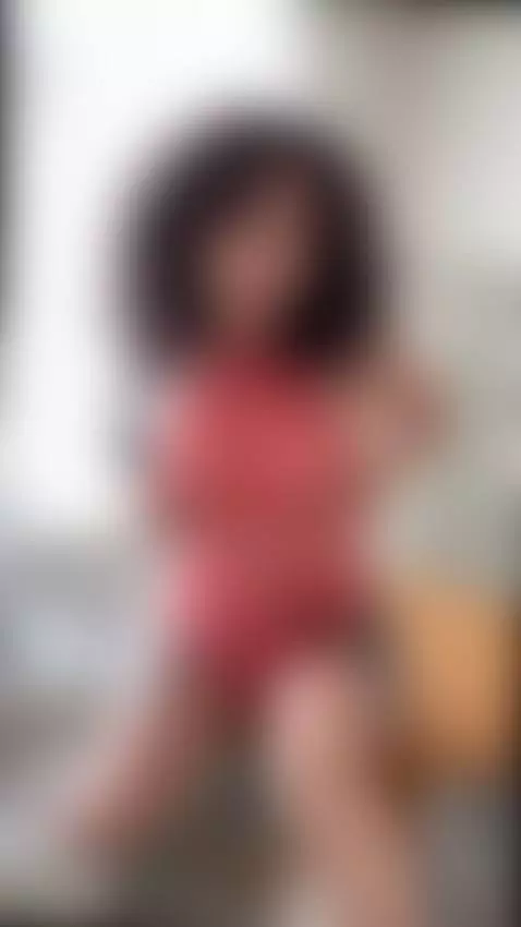 Tattooed curves squeeze her own full tits by jadiexbaddie