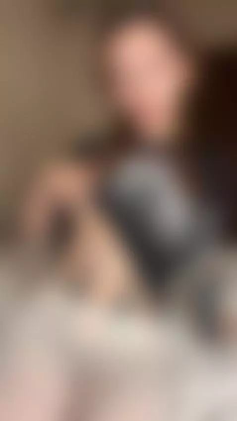 Cute babe wanna put her titty in your mouth by jadiexbaddie