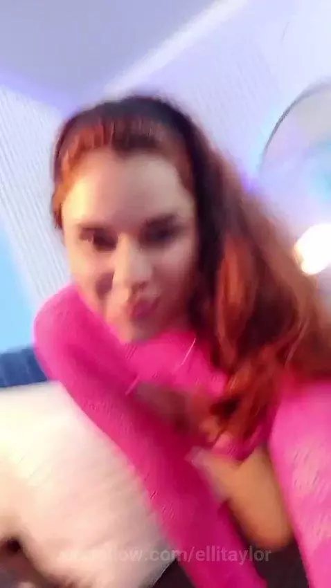 Visita mi room by ellitaylor