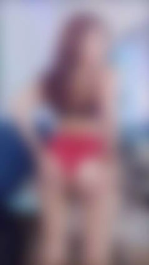 On live in  Chaturbate 👇 by ellitaylor