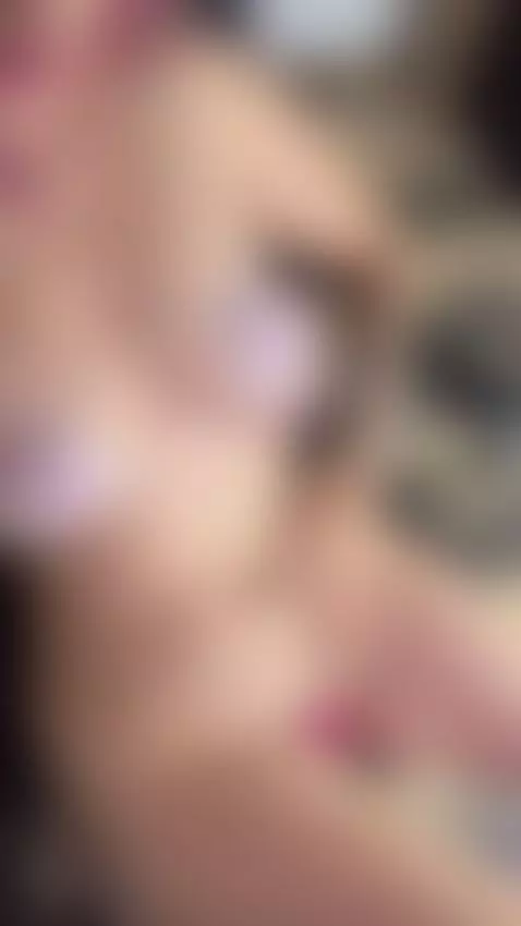 Waiting for you from my very hot house by kallenkozuky