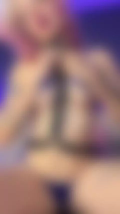 About to explode, want to join? Online by kallenkozuky