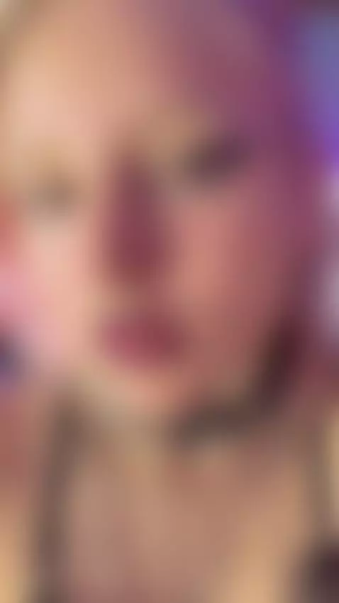 rebel and sexy, online by kallenkozuky