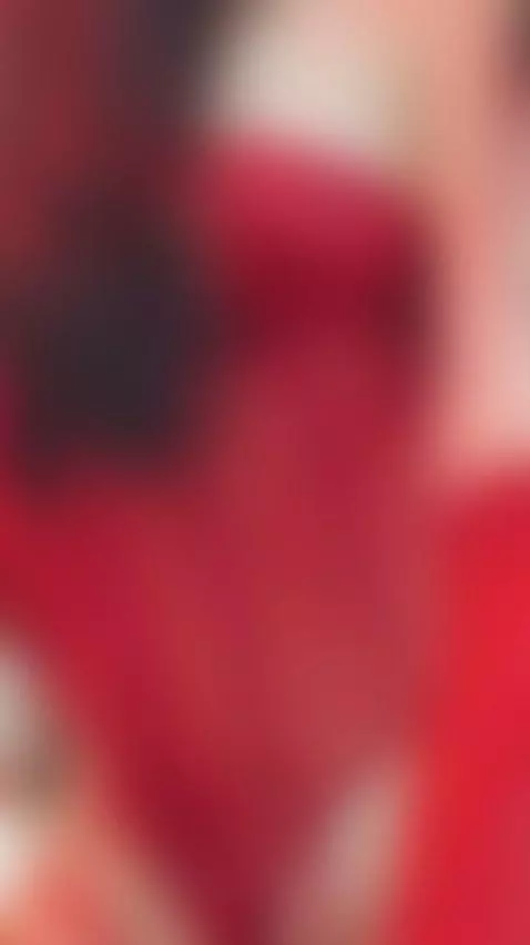 “I want you to give me your full attention…don’t get distrac... by alixxon1