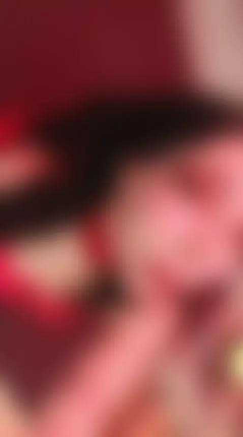 I want me to folk my wet and tight pussy with your rich cock... by alixxon1