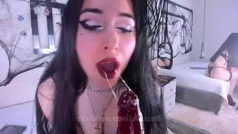 I want your milk on my tits 😈💦 by alixxon1