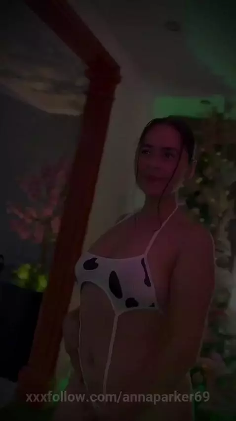 Let's play a little ? mmm this will be very hot ! I'll get a... by annaparker69