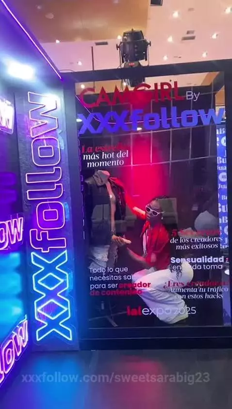 enjoying  #LalexpoCali2025 #Xfollow #Onlyfans by sweetsarabig23