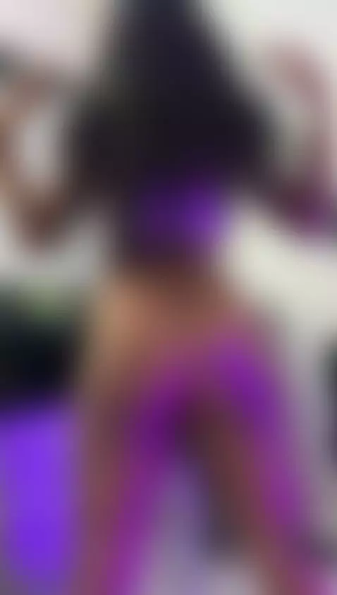 Come watch how good I take it — nice and slow 💦 by elisabethmassey