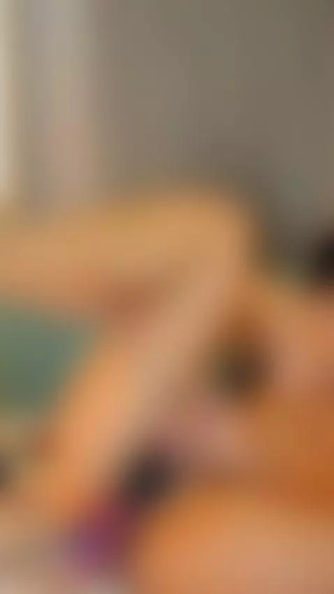 open leg wide + fuckmachine by cristalgold