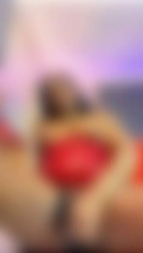 I imagine your hands on my skin... better come in and see it... by scarleetthott