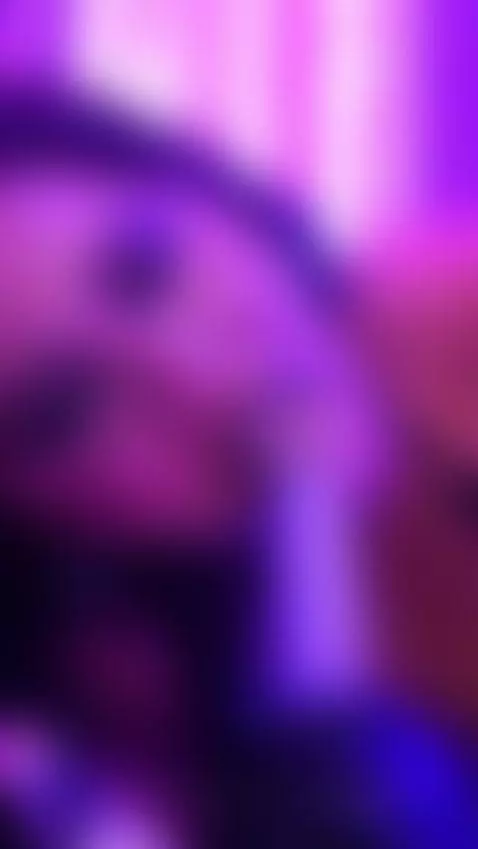 Come... I have a delicious energy that I don't want to keep ... by scarleetthott