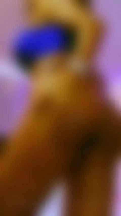 Live by hailey-thompsonn