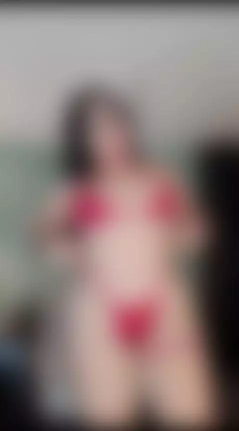 sexy red by aleja-niceass