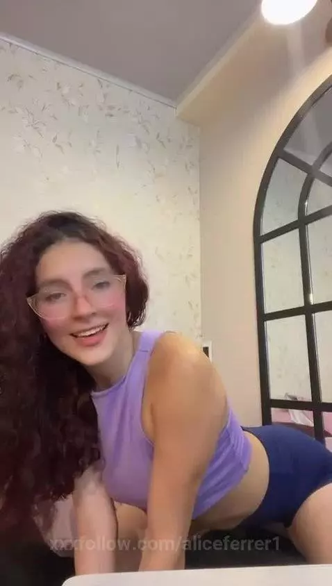 curlyhair, sensual, skinny by aliceferrer1