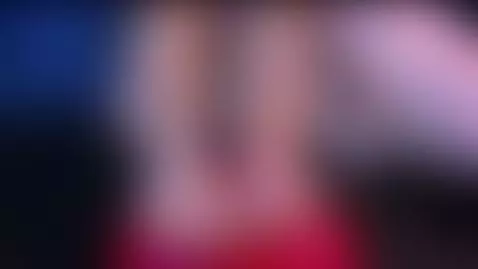 my sexy feet playing with the balloon by aliceferrer1