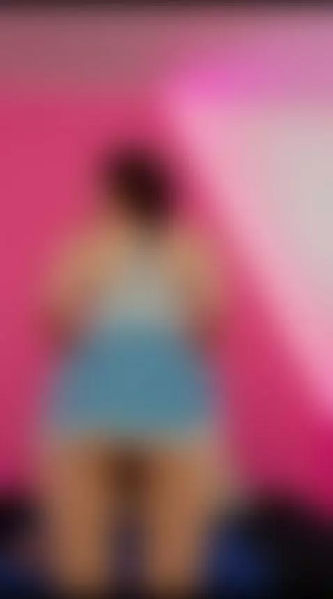 Shaking ass! by aliceferrer1