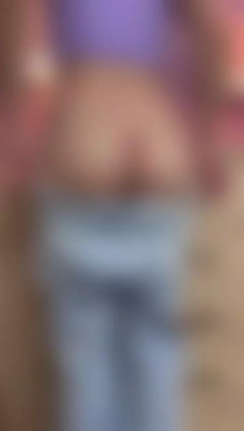 Bouncing ass! by aliceferrer1