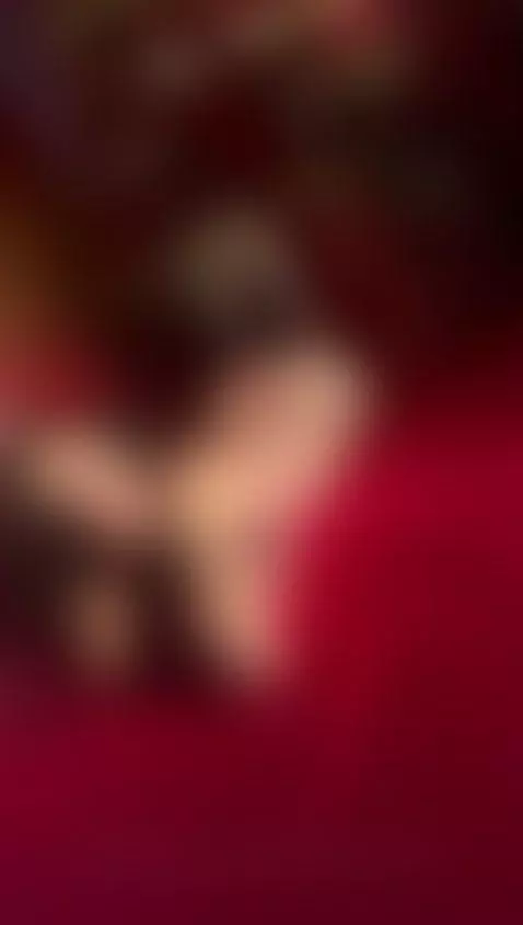 I am your gift ! by aliceferrer1