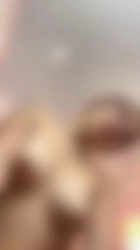 How delicious you and I eating each other with kisses 👄👄 by aliceferrer1