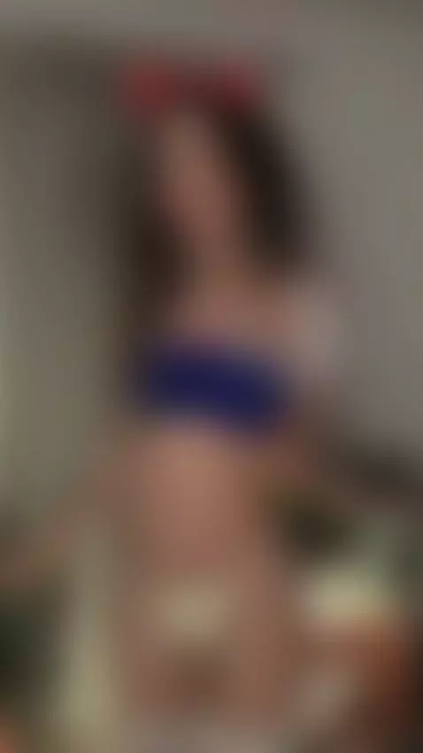 I exchange an apple for a delicious banana🍌💦 by claudiarive