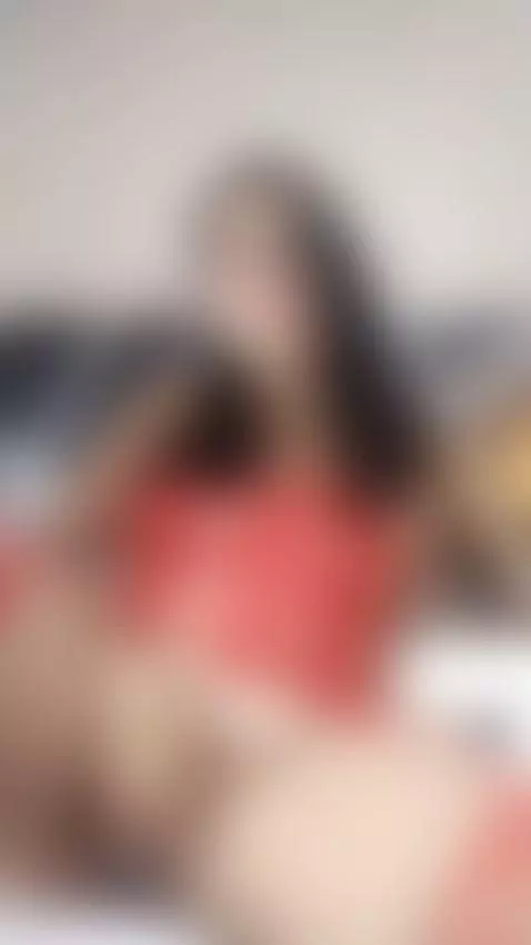 Very hot today 🔥 by elizabethreyy