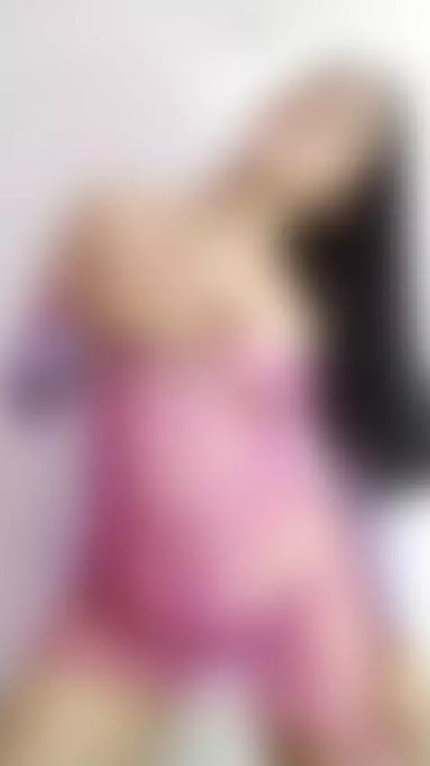 The way I move my hips is not safe for your thoughts 😈 by elizabethreyy