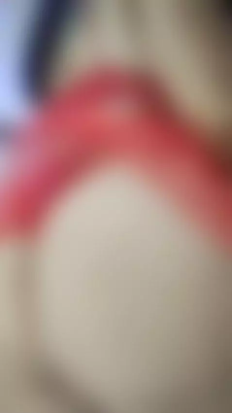 You like it when I tease you, don’t you? Be honest… by elizabethreyy