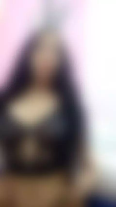 Shaking my big ass and topless for my daddy 😈 by adorableshymara