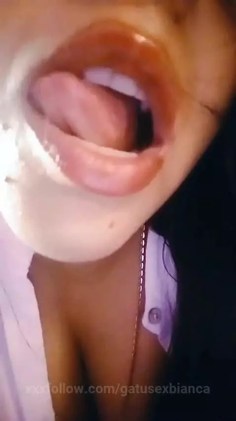 Come and have fun with this sexy cat by gatusexbianca