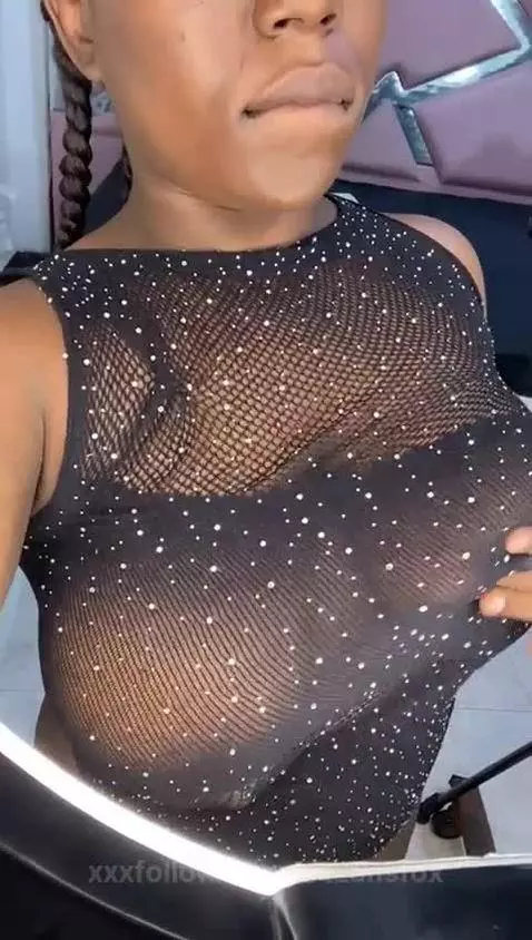 MY RICH PIRCING WANTS TO TOUCH YOUR COCK🤤💦😛 by suzansfox