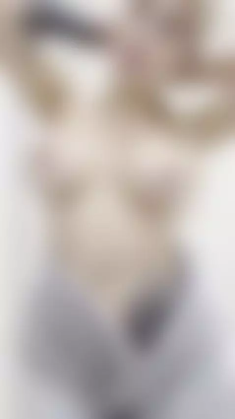 You come to shower? by paulibelen1