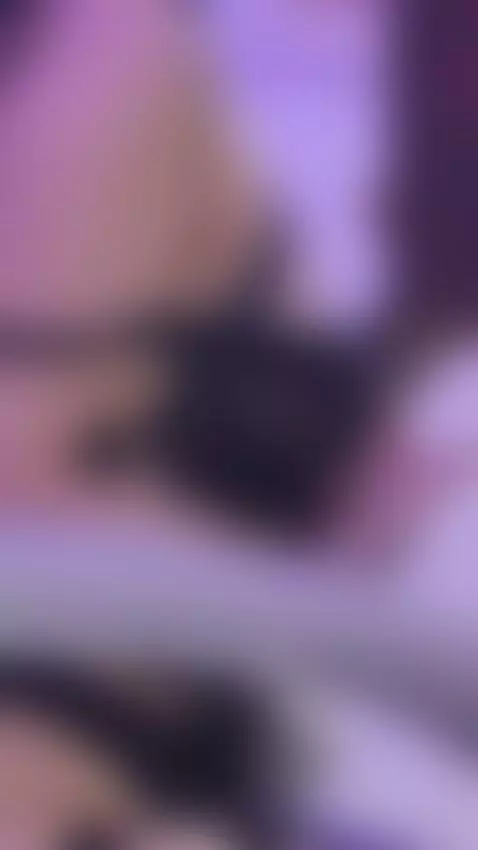 suck my tits? 🥵 plissss 
https://stripchat.com/sophy_rock/fo... by sophiahell22