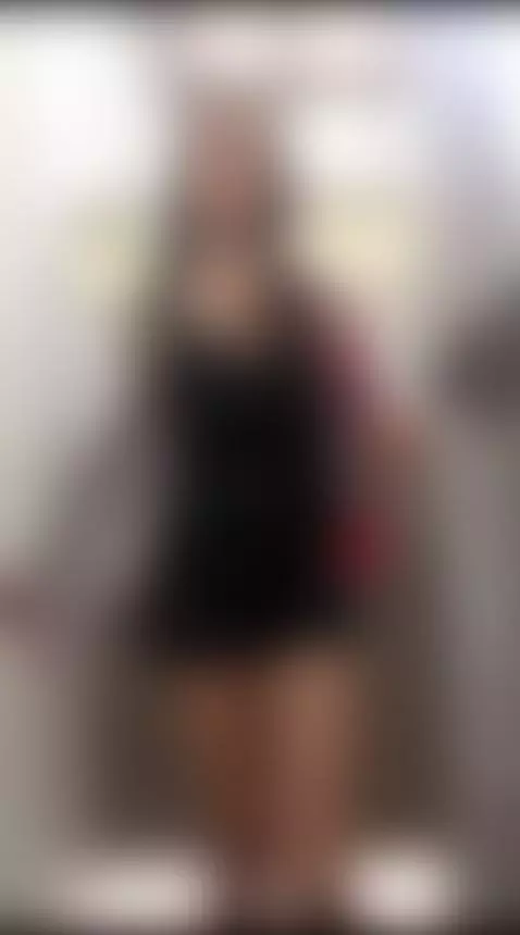 I got horny at the mall by samyonichan