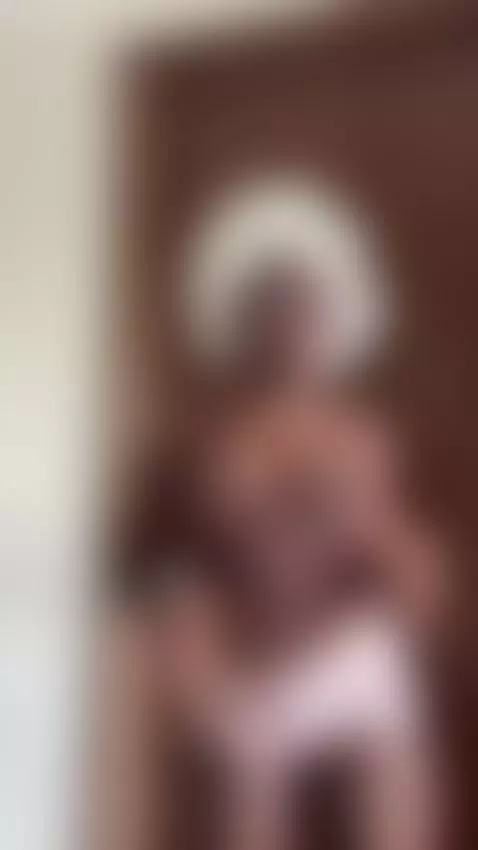 Who wants me to bust for them?👀 by ivythevixen