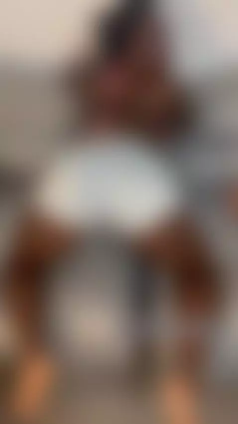 so much ass for a young girl🥰 by ivythevixen