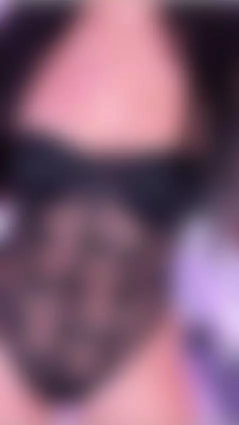 Estoy transmitiendo en este instante 😈🥵👇 by karimerous