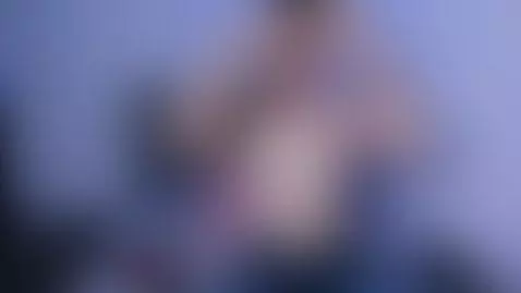 I am back and I feel mjy horny, come and fuck my pussy tight... by arianapoarch