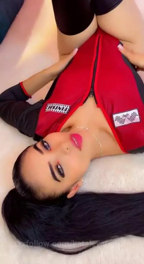 wet and ready for you to fuck...💦
http://es.stripchat.com/ka... by kataleyandliam