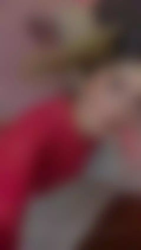 Come to get hot by sophia-clark8